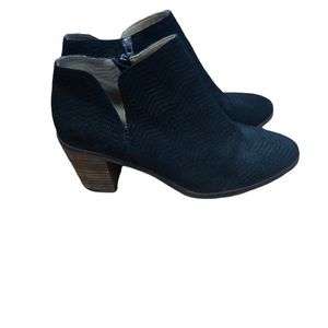 Lucky Brand Pickla textured suede ankle bootie